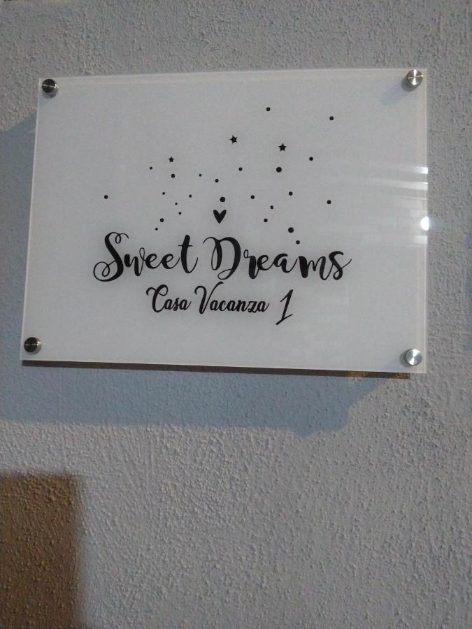 Sweet Dreams Apartment Наполи Екстериор снимка